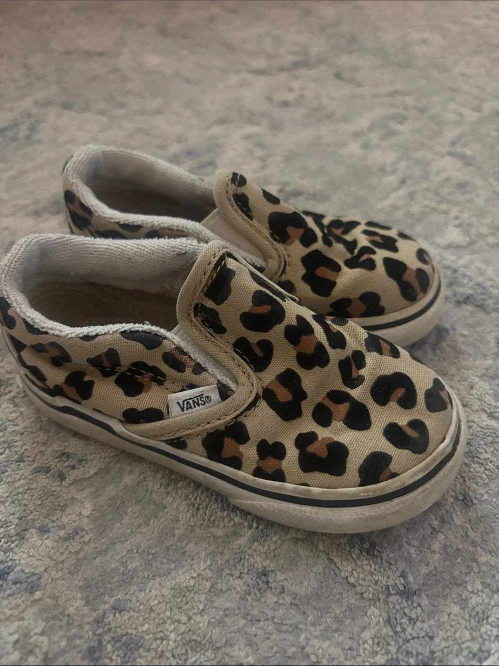 Vans Kids Slip-On Sneakers in Leopard Print - Tan & Black